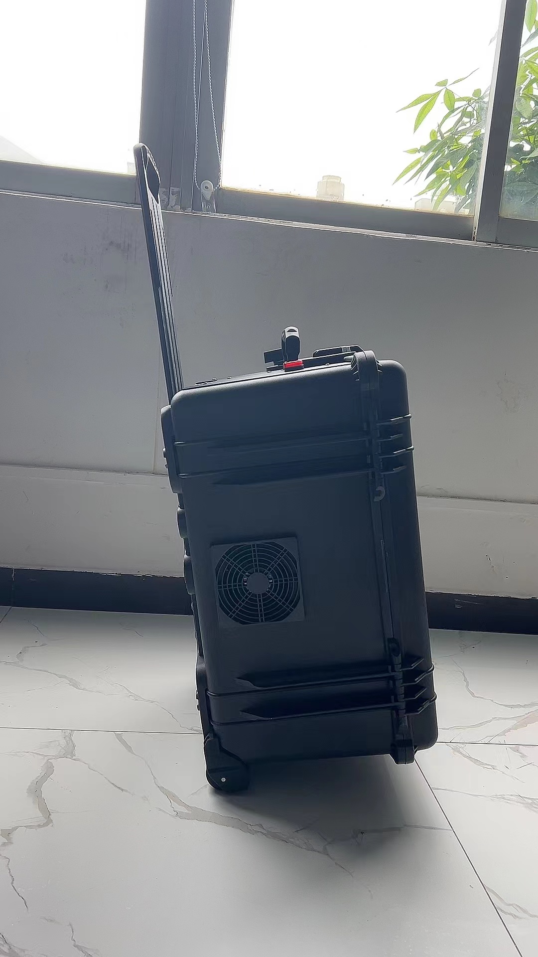 阿拉善手拉箱型移动通信干扰器